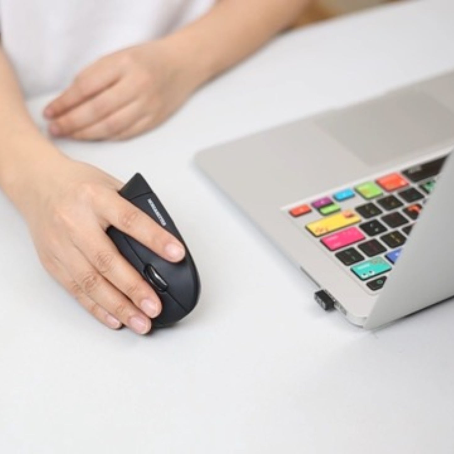 Meetion R390 Vertical Mouse ( Wireless )